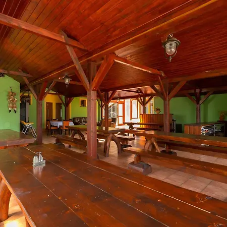 Wellness Bety ゲストハウス Veľký Meder